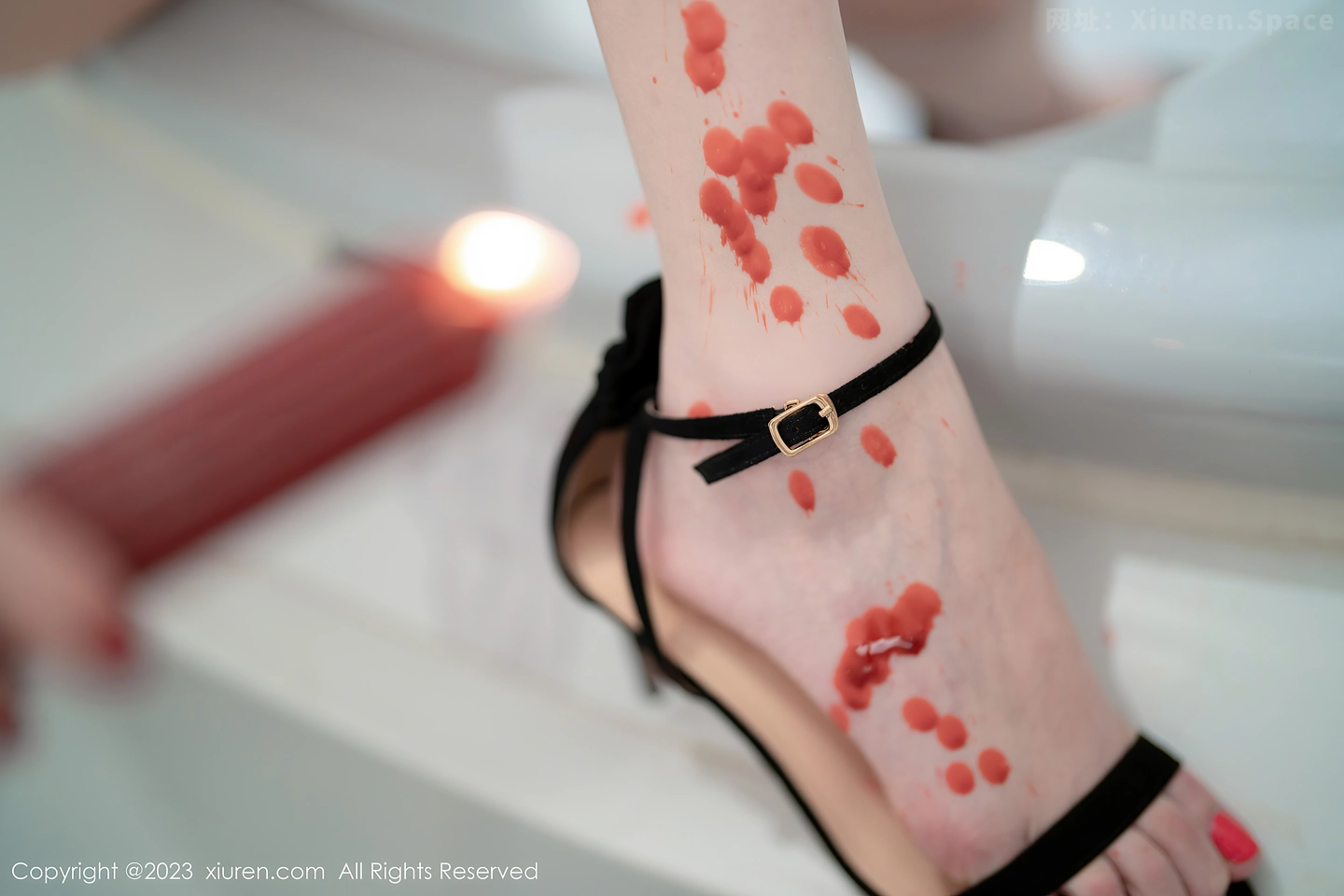 图片[6]-[XiuRen秀人网] 2023.03.07 VOL.6371 summer宝宝 灰色镂空情趣连体衣与透视长裙加肉丝美腿性感私房写真集-秀人网官方网站